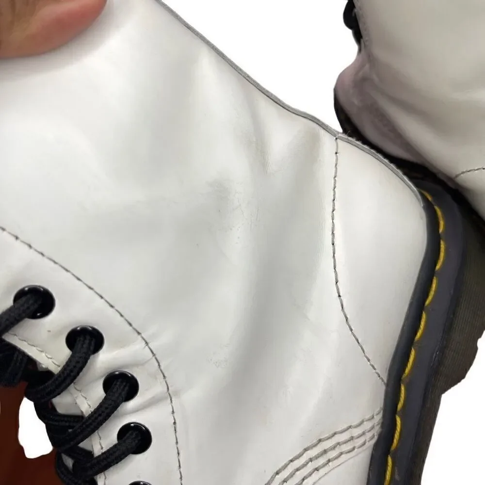Doc Martens Women’s White Leather Combat Boots Lace Up Air Wair Size 5